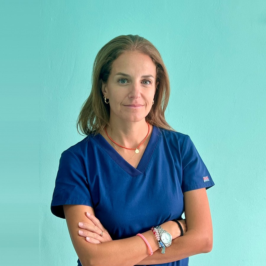 Eva María Azagra Calero, doctora en Odontología en Clínica Dental 32